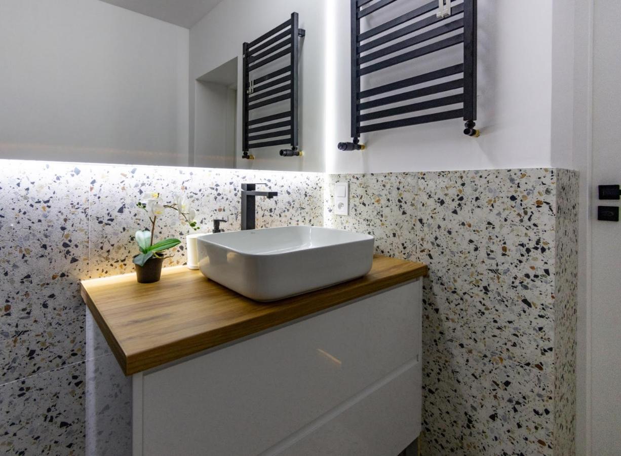 Apartamenty Ktw Катовице Екстериор снимка