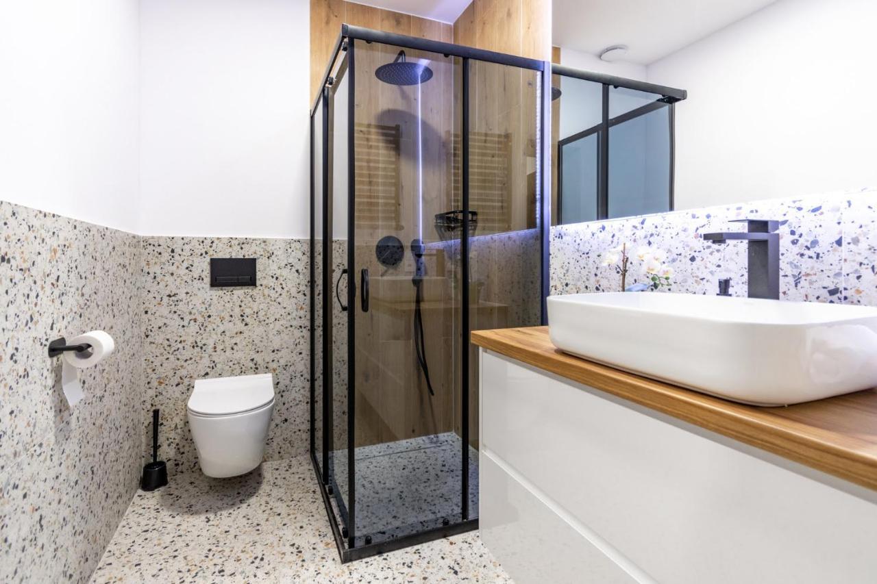 Apartamenty Ktw Катовице Екстериор снимка
